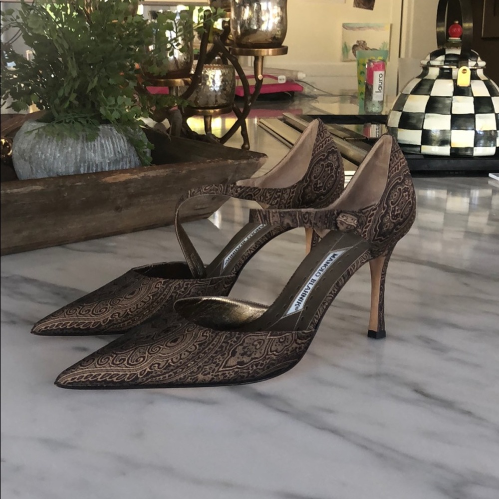 Vintage Manolo Blahnik size 41